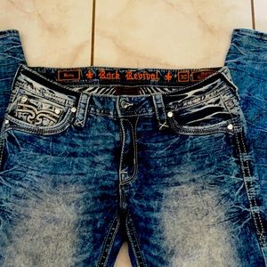 Rock revival light wash Betty ankle Jean size 30